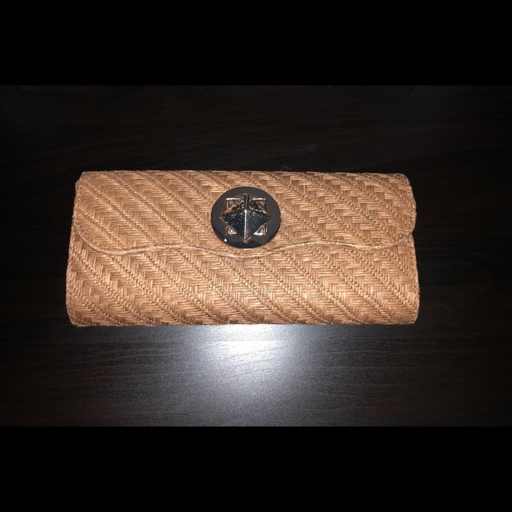 Brown clutch *FREE